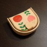 Horseshoe coin case red